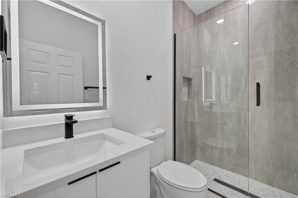 392 Charwood AVE S photo 27