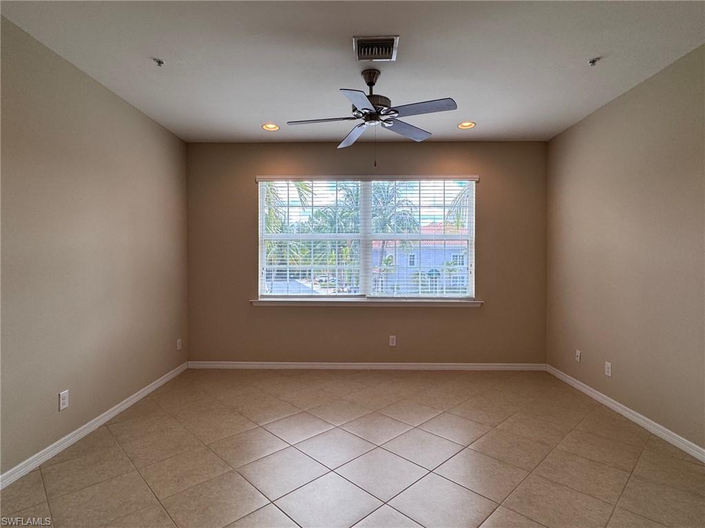 8560 Evernia CT 201 photo 7