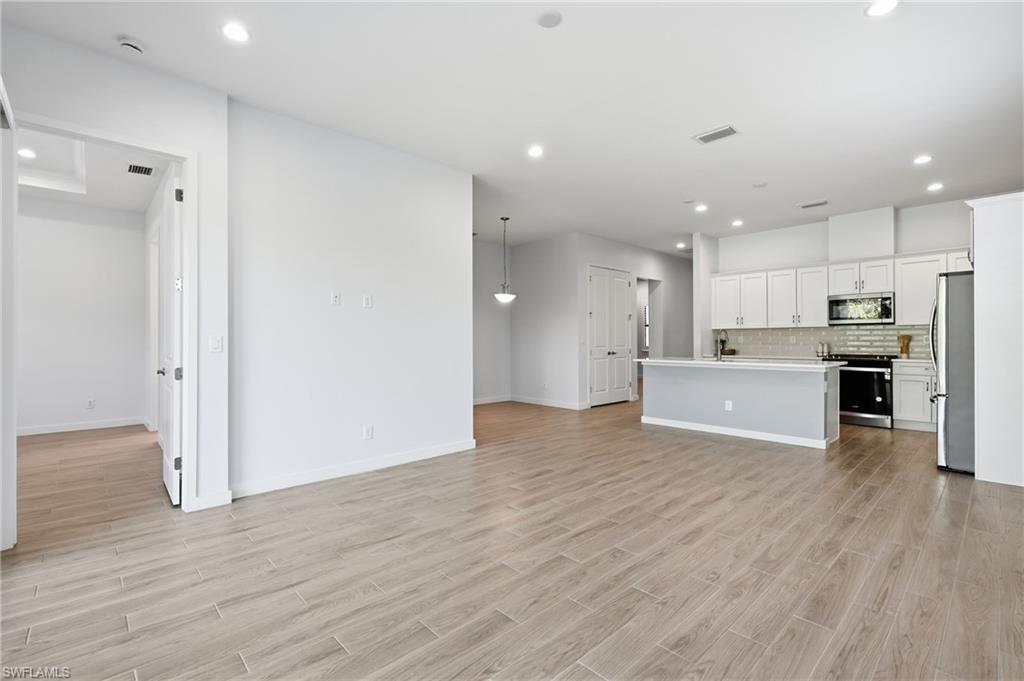14792 Kingfisher LOOP