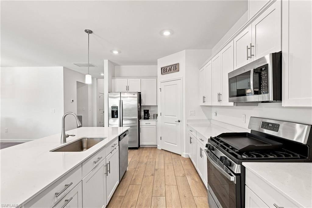 Bright, Open Kitchen