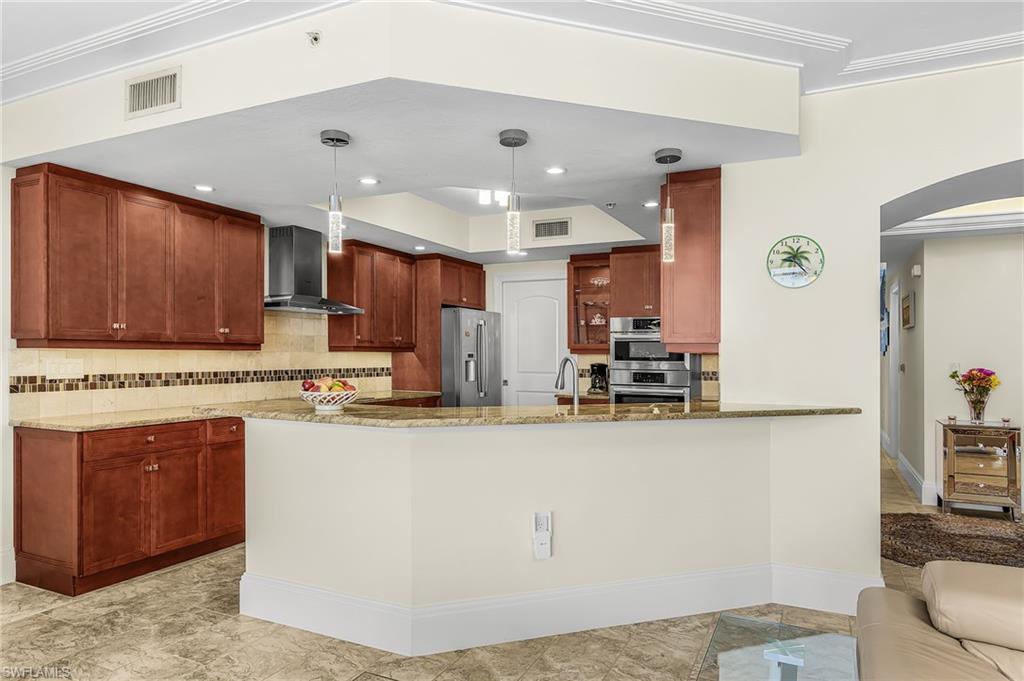 2104 W First ST 1802 photo 12