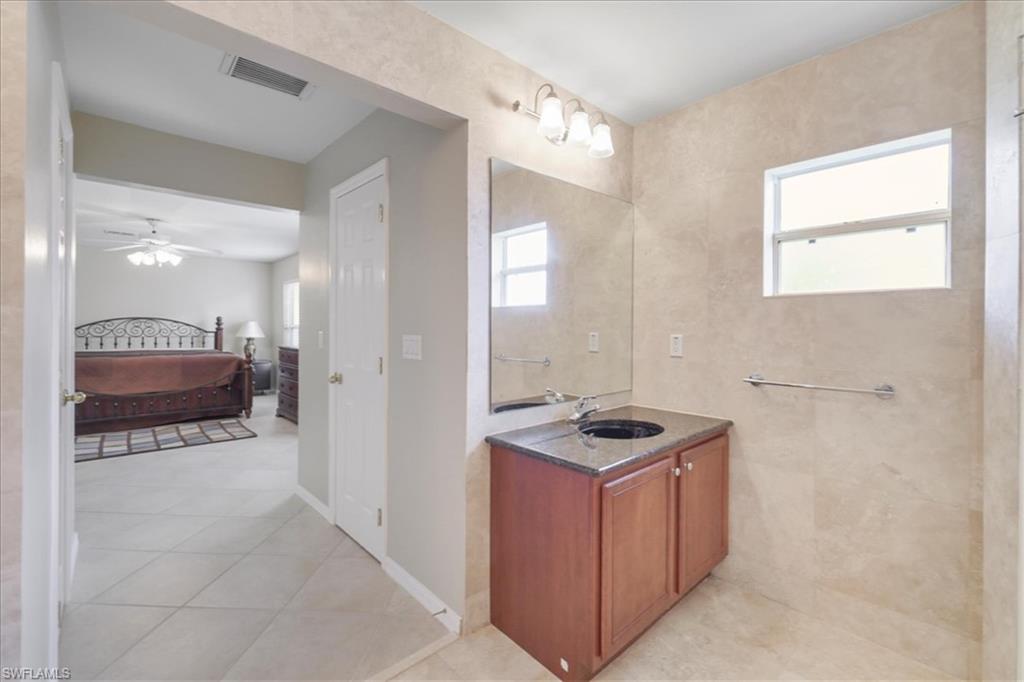 8141 Liriope LOOP photo 12