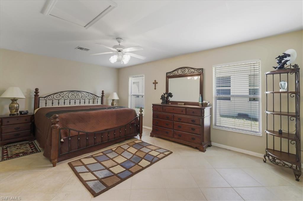 8141 Liriope LOOP photo 10