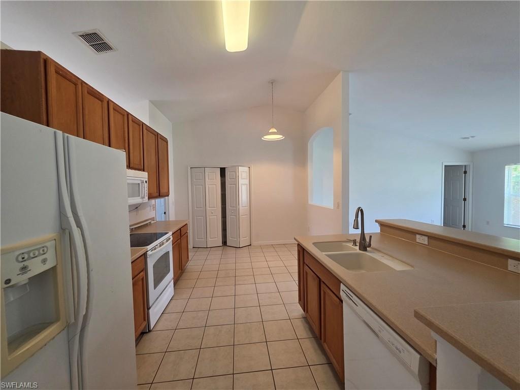 1014 NW 31st PL photo 9