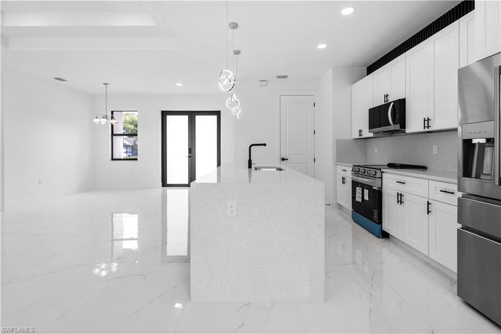 1113 Enrique ST E photo 13