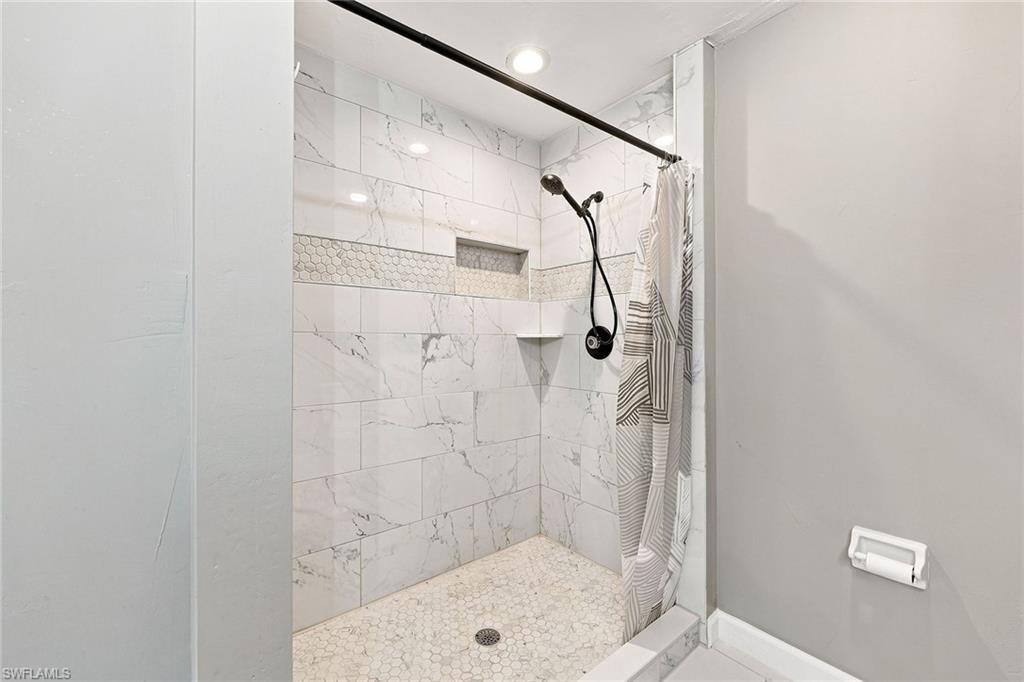 28080 Cavendish CT 2006 photo 11