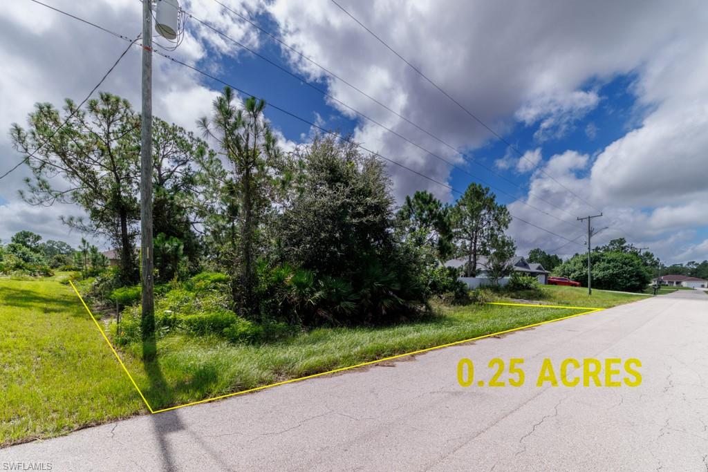 0.25 acre parcel with established street access