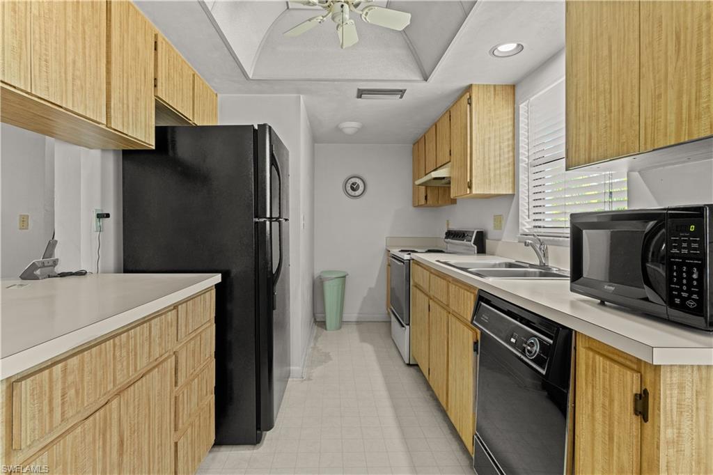 1113 Cape Coral PKWY W 103 photo 6