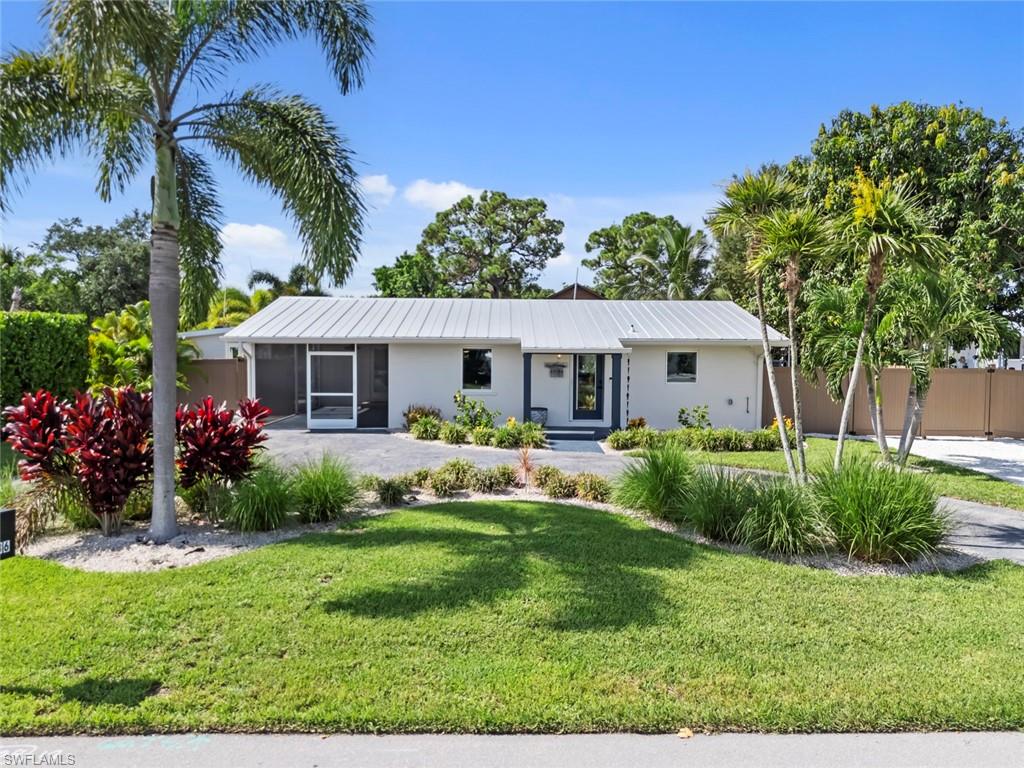 2736 Riverview DR