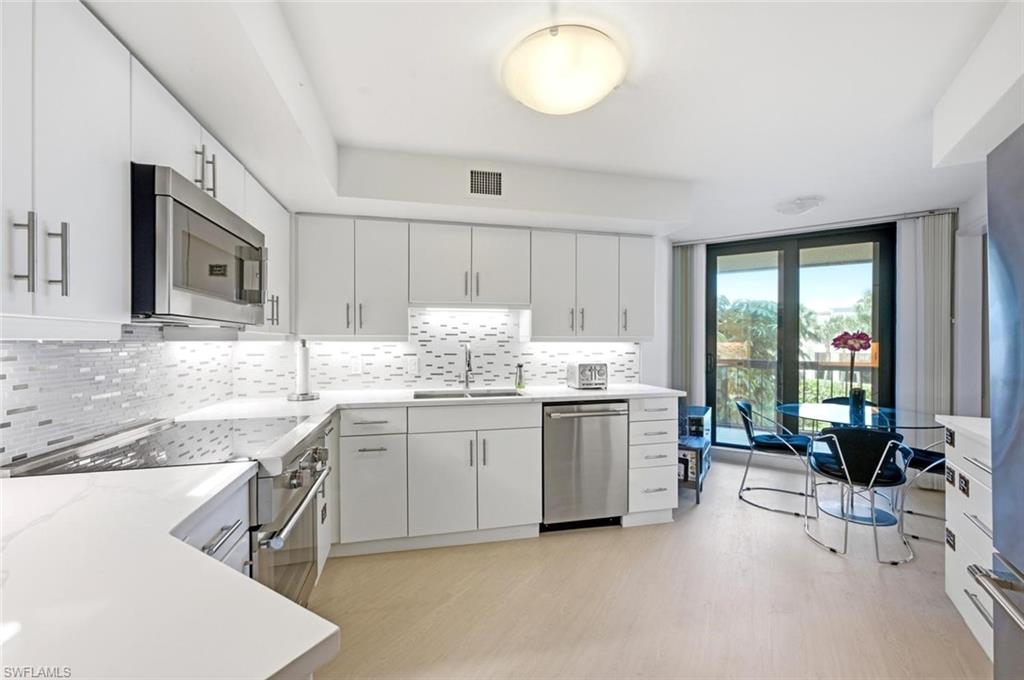 4551 Gulf Shore BLVD N 201 photo 13