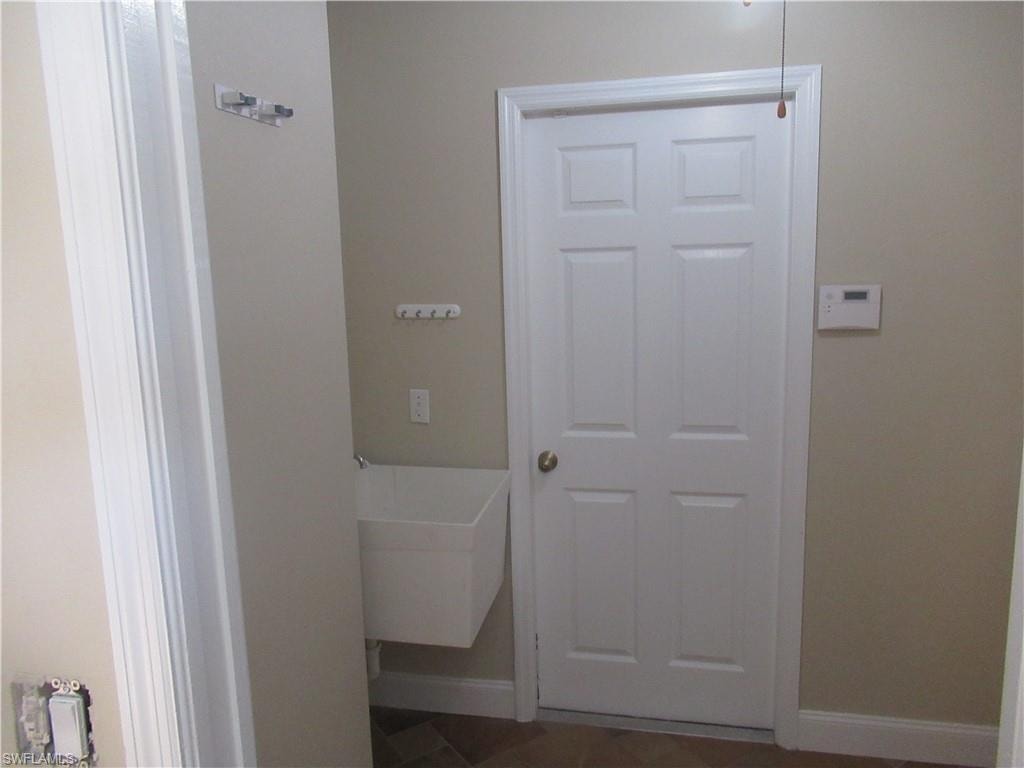 1622 NE 33rd TER photo 6