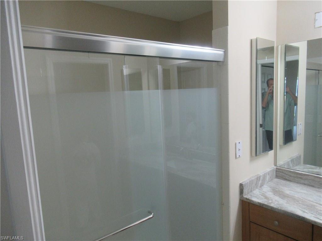 1622 NE 33rd TER photo 13