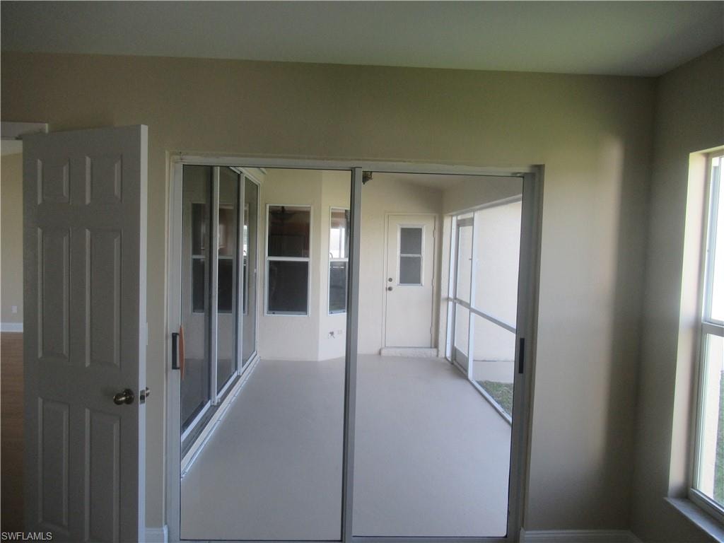 1622 NE 33rd TER photo 12