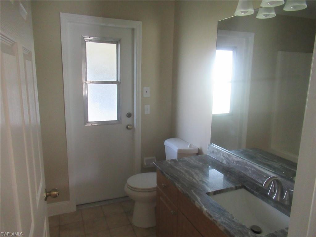 1622 NE 33rd TER photo 10