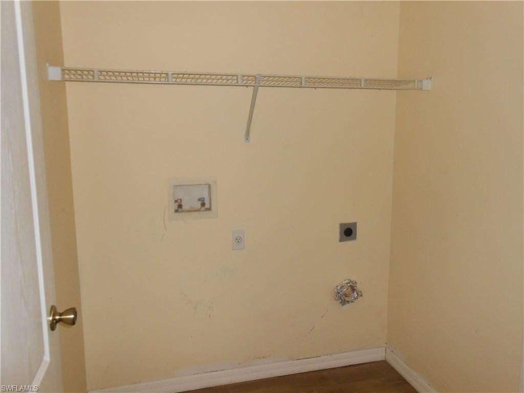 1221 Belair ST E photo 6