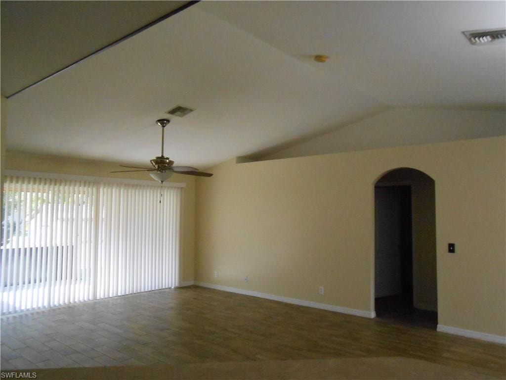 1221 Belair ST E photo 7