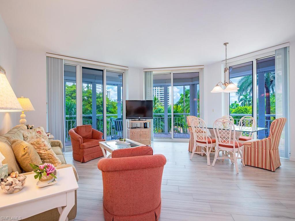 4255 Gulf Shore BLVD N 107