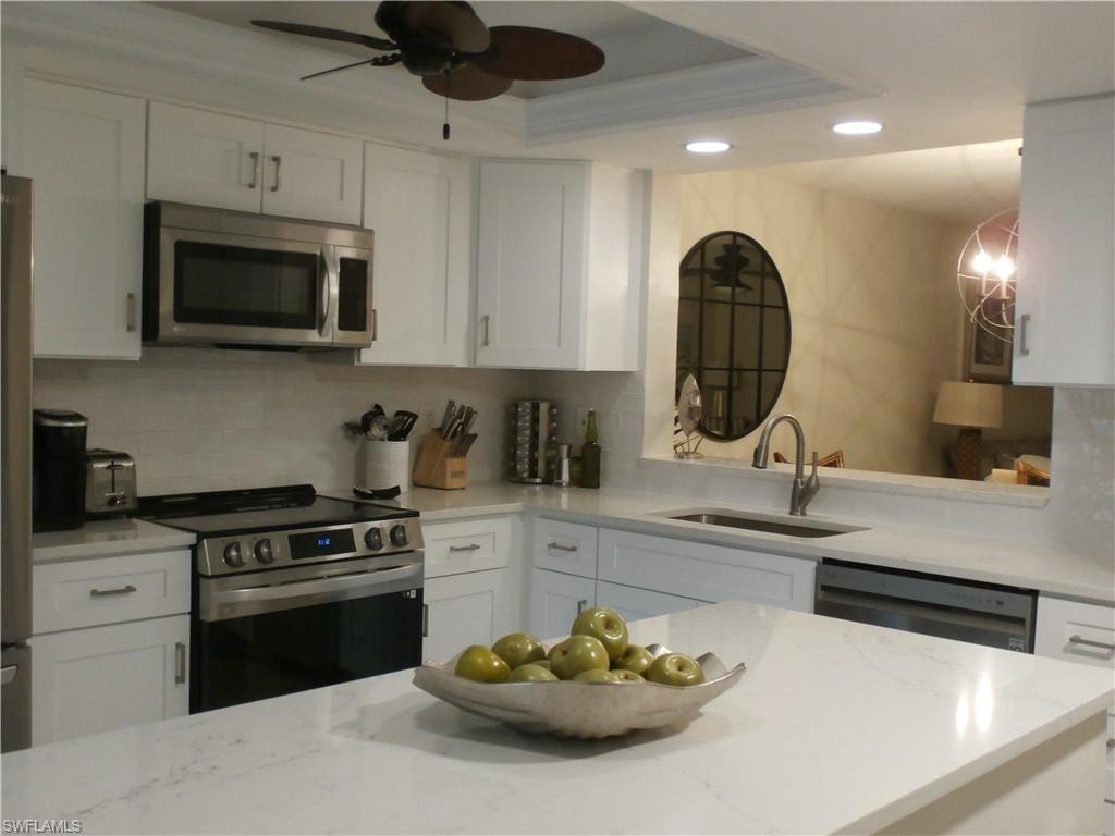 12661 Kelly Sands WAY 104 photo 6