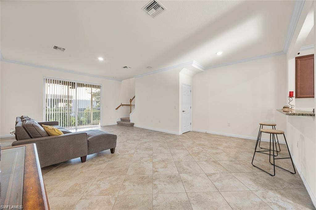 2707 Blossom WAY