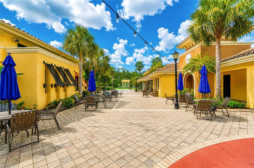 Plaza del sol town center