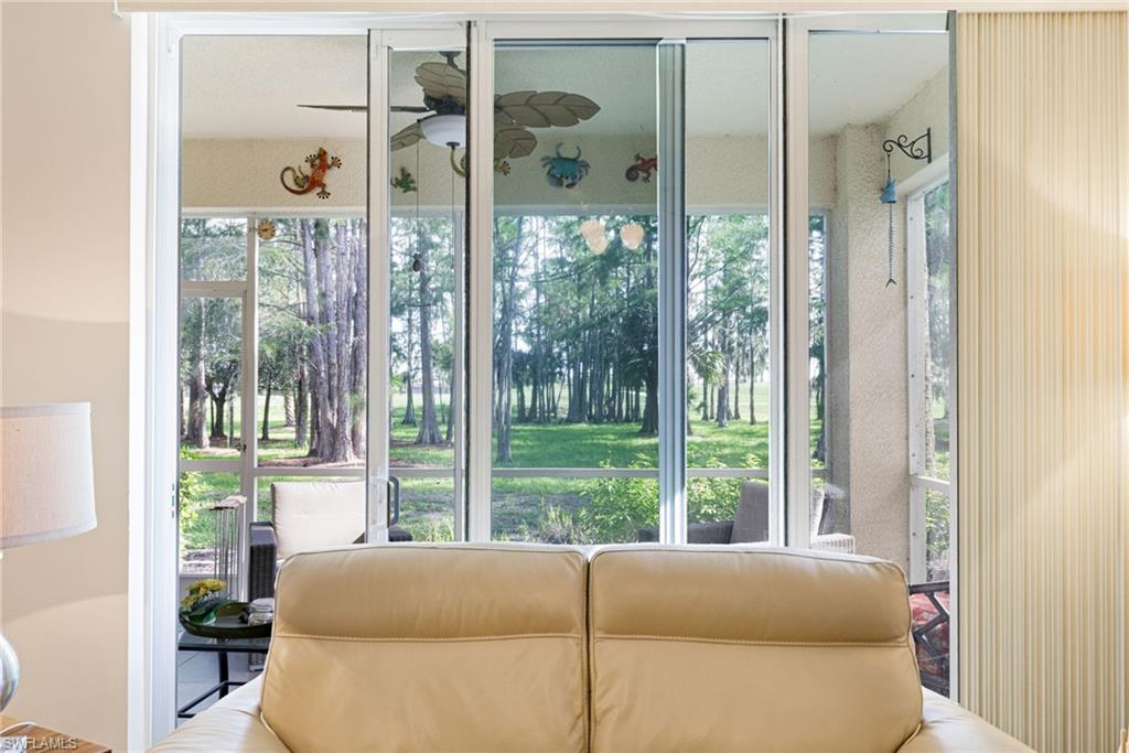 Sliding doors to lanai