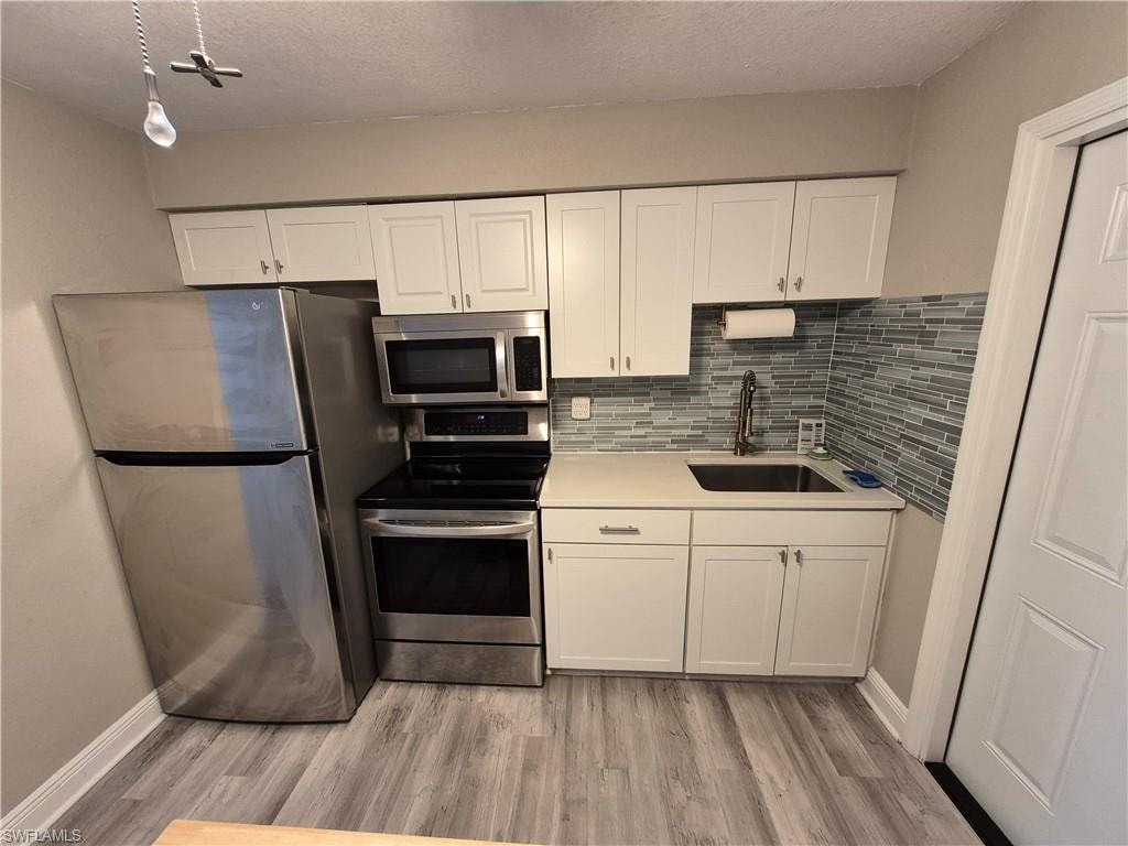 Left unit kitchen