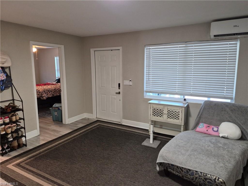 Right unit Living room