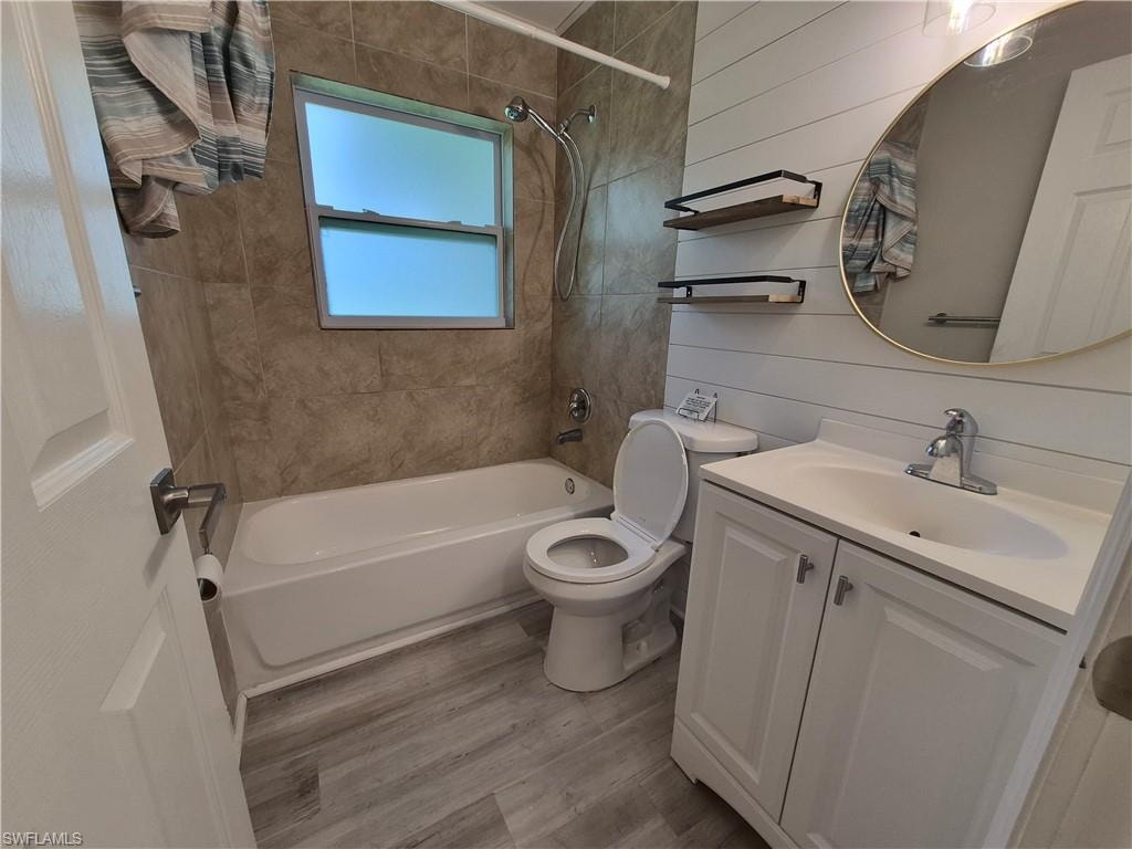 Left unit bathroom 2