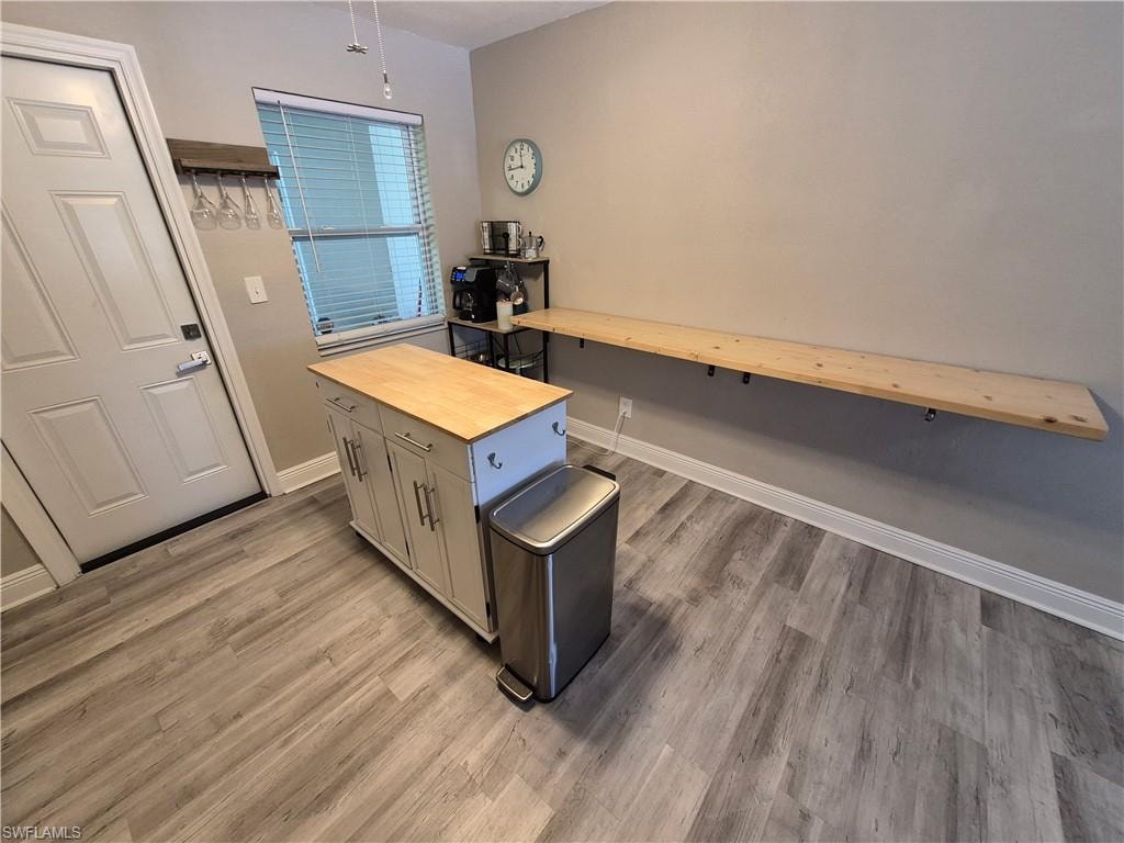 Left unit kitchen