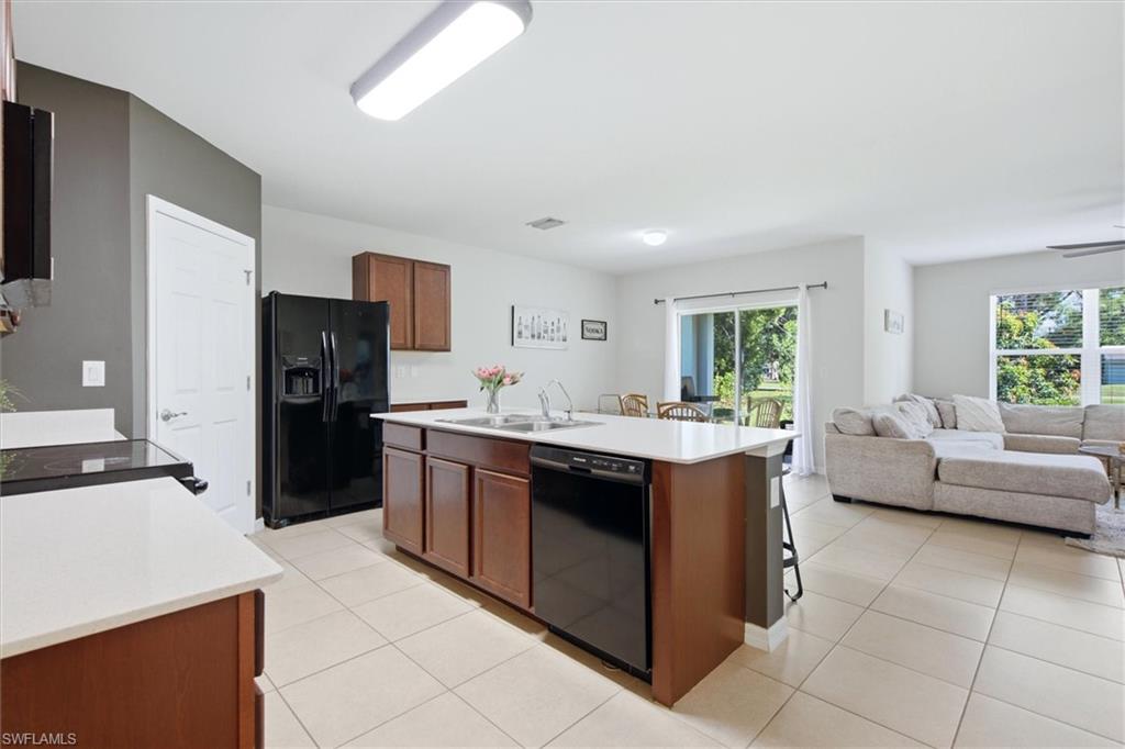 8313 Trillium RD
