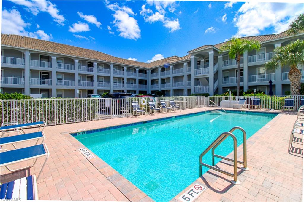 519 Roma CT 3-305