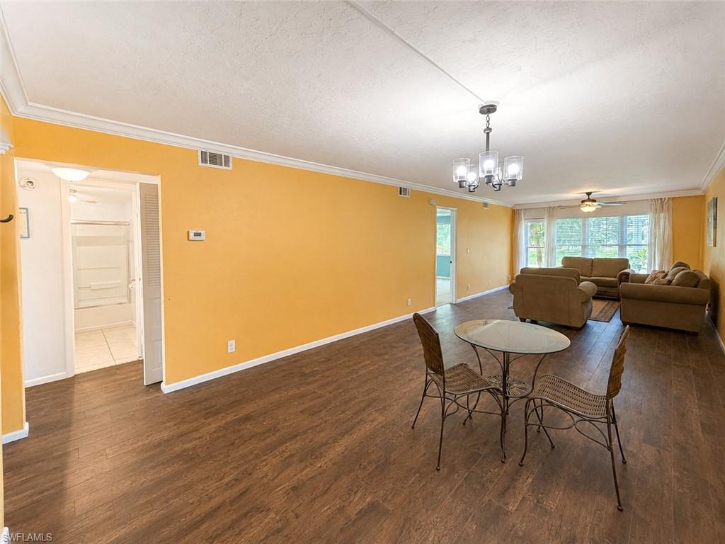 4000 Ice Castle WAY 5 photo 14