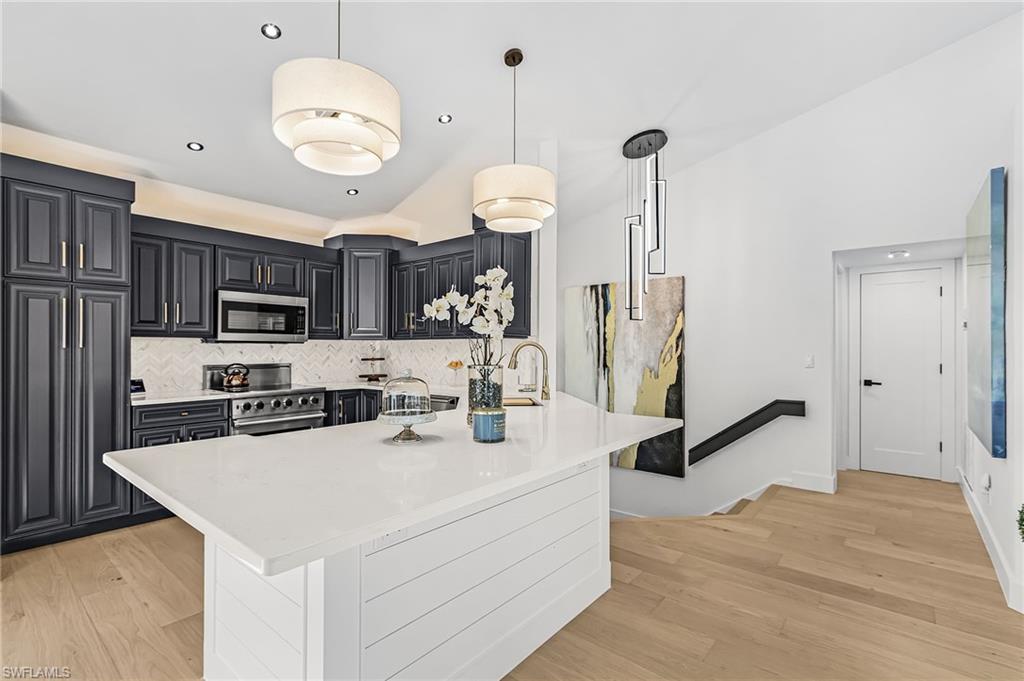 27190 Enclave DR