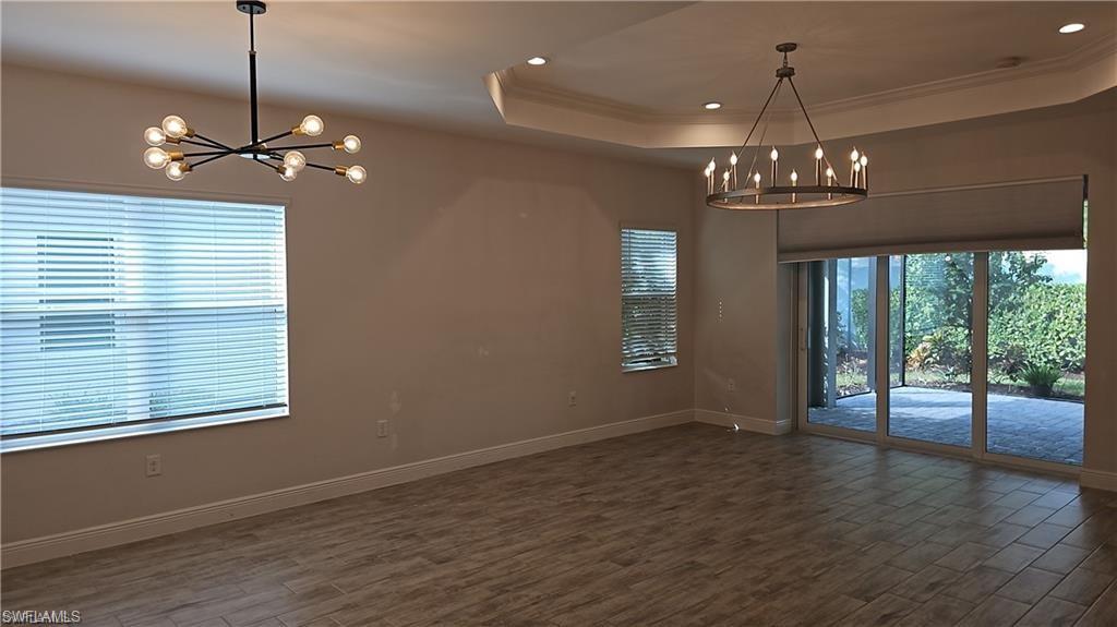 2305 Ariane DR