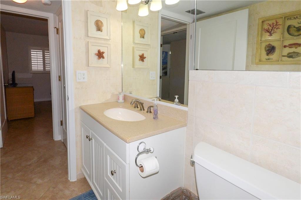 6400 Estero BLVD 603 photo 28