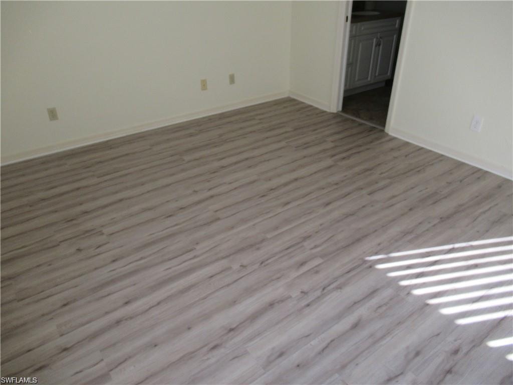 10041 Maddox LN 102 photo 9