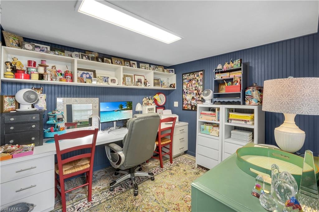 You name it and claim this detached space for whatever you wish, Air conditioned and private