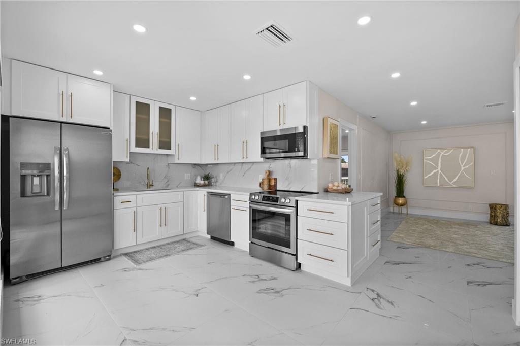 105 Harrison RD 4