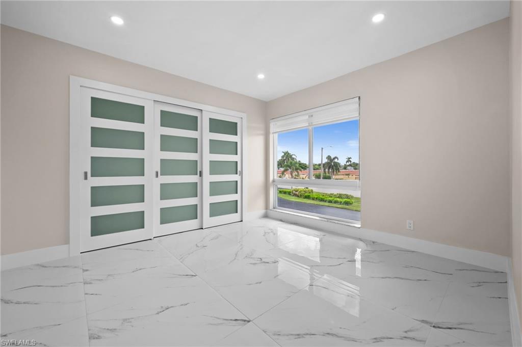 105 Harrison RD 4