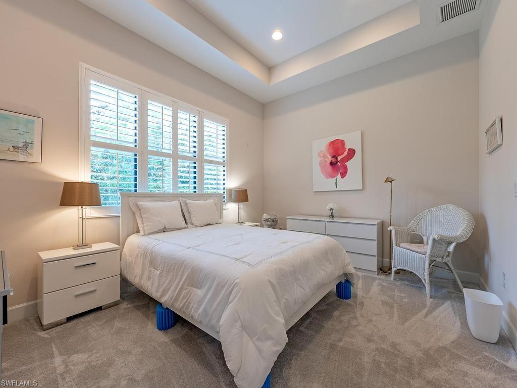9143 Isla Bella CIR photo 9