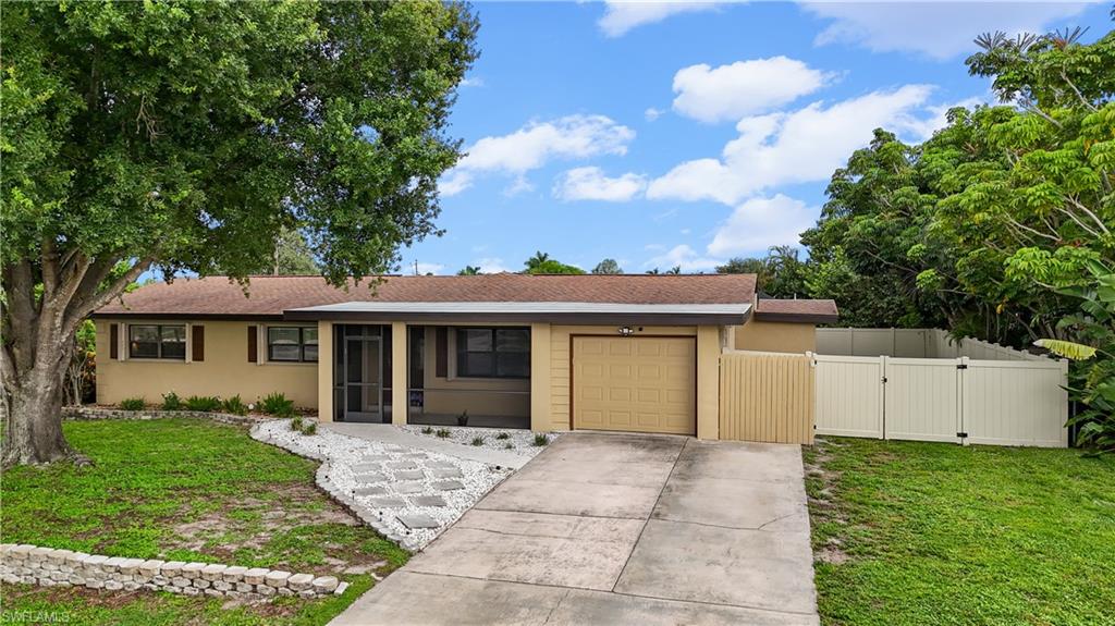 4029 Country Club BLVD photo 6