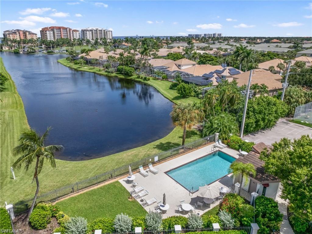 Here the 2nd pool you can use - right next to the tennis and pickle ball courts! With beautiful views over the lake - southern exposure.