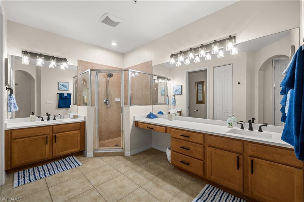 An upgraded nice master bath ensures a great start into your day!