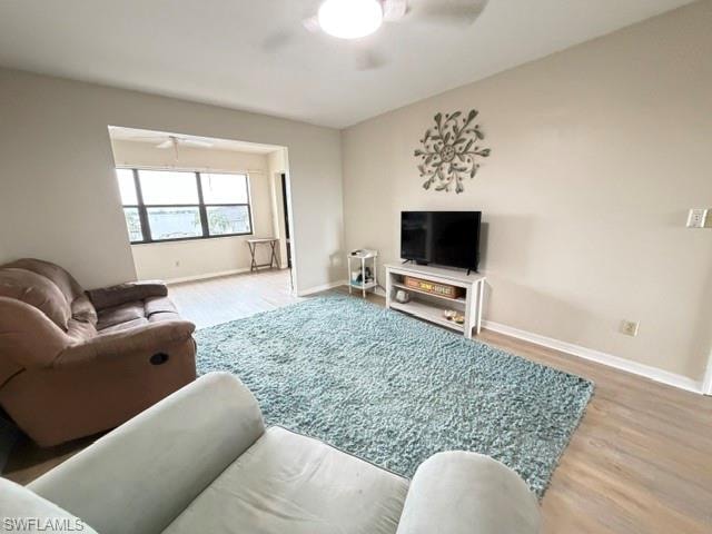 4703 SE 17 PL 402 photo 9