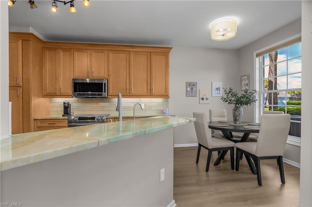 23501 Wisteria Pointe DR 1203 photo 8