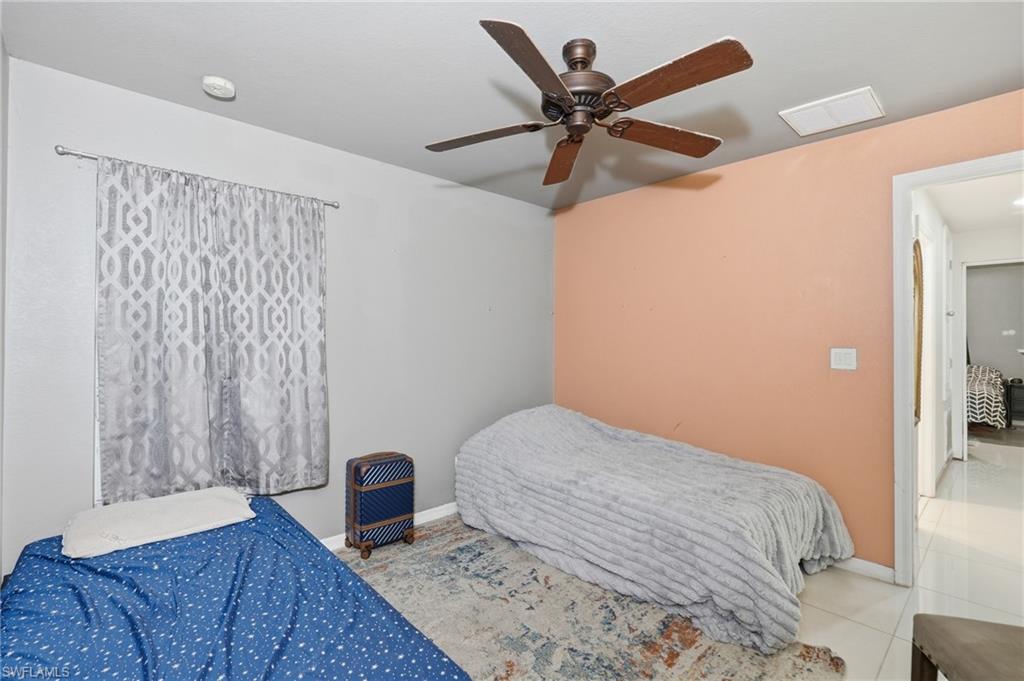 2701 NE 1st PL photo 17