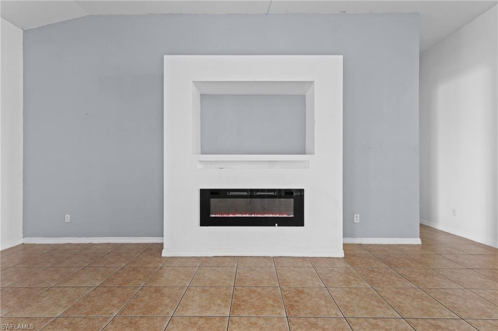 1012 NW 33rd PL photo 6