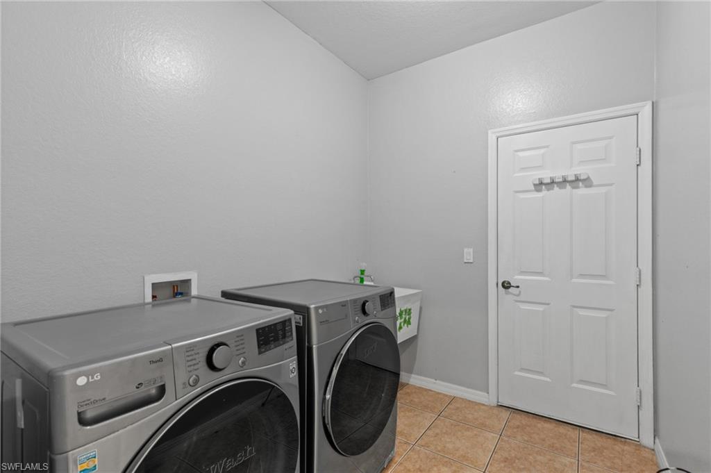 1012 NW 33rd PL photo 28