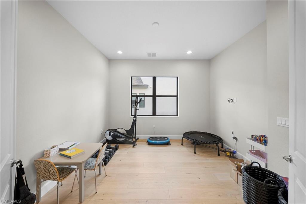 20534 Fair Oak LN photo 35