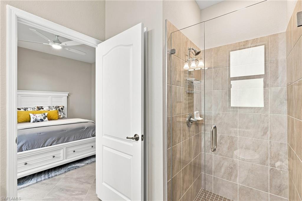Frameless glass walk in shower
